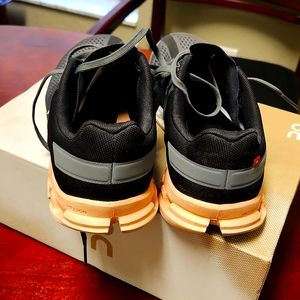 OnCloud Cloud flow Women size 9